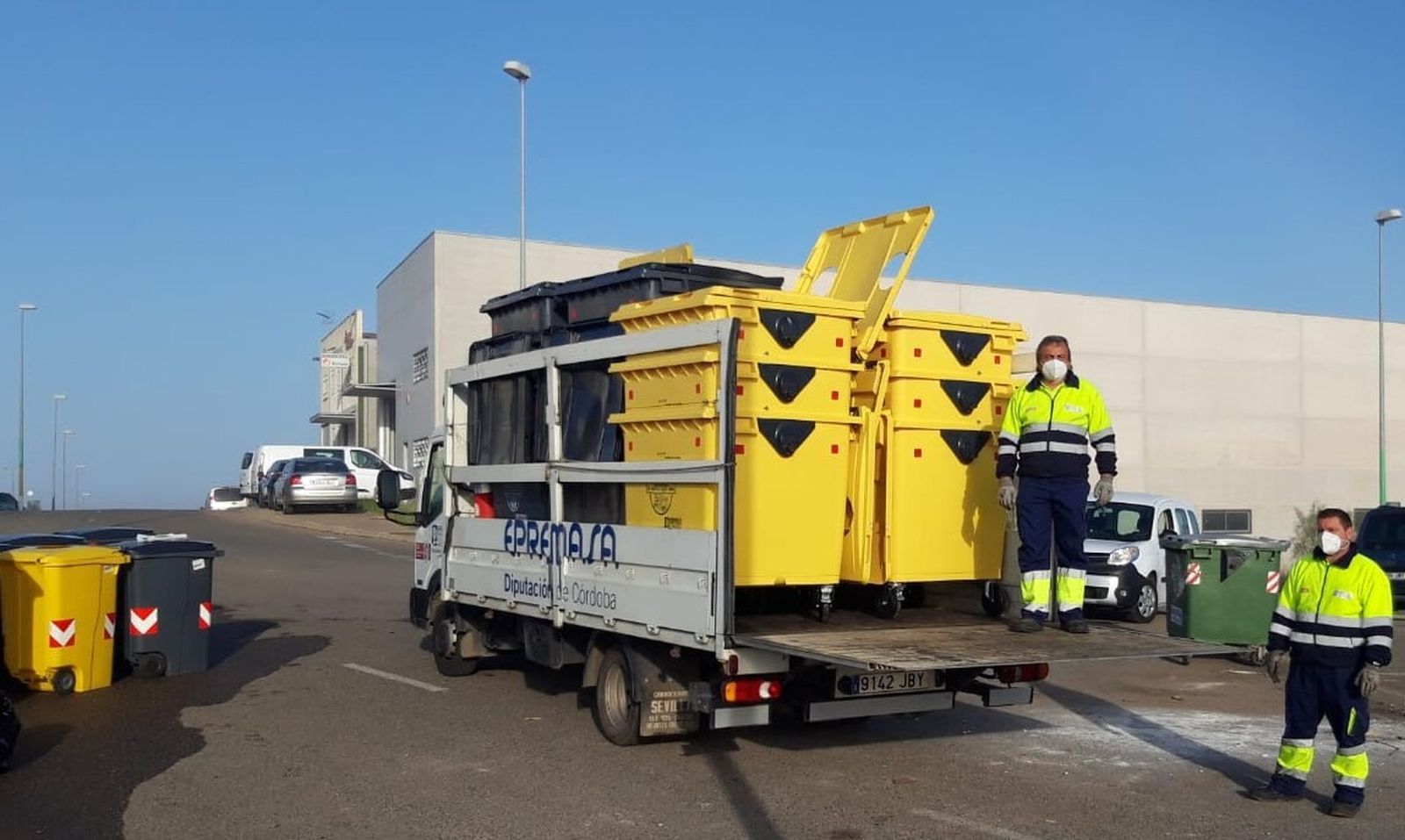 Reparto de contenedores de uso privativo en Pozoblanco.