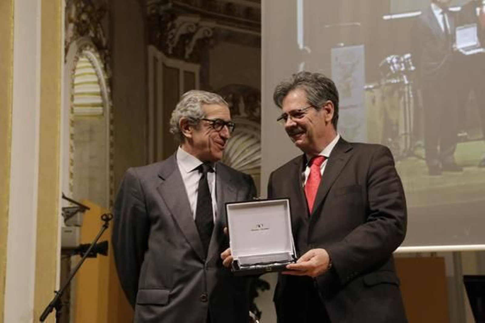 Foto: J. Albi? / Y. Garc?/ M. B?