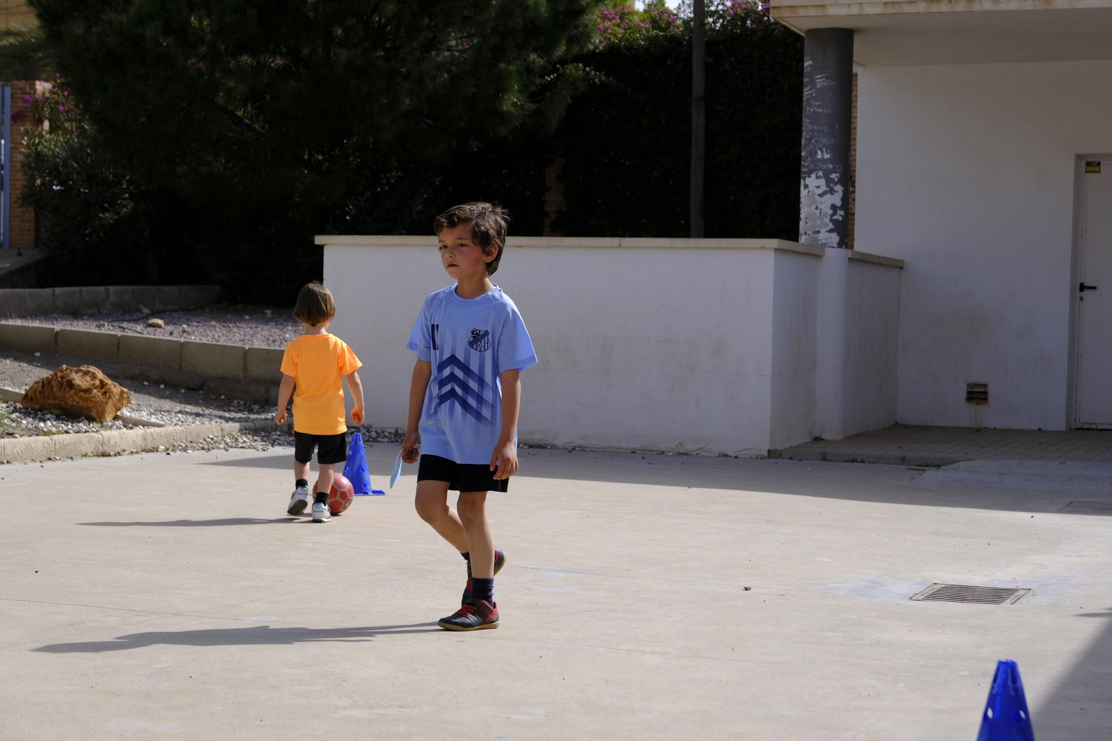 Fotogalería de los campus de Sporting Almería y Fútbol Indoor La Academia.