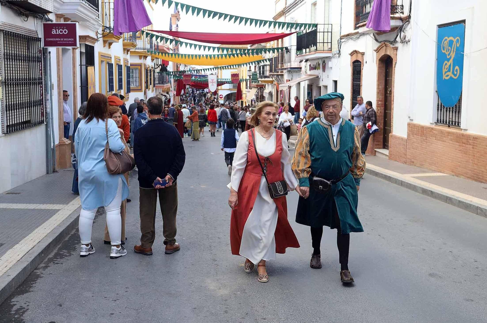 Imágenes del gran ambiente en la Feria Medieval de Palos de la Frontera, Huelva