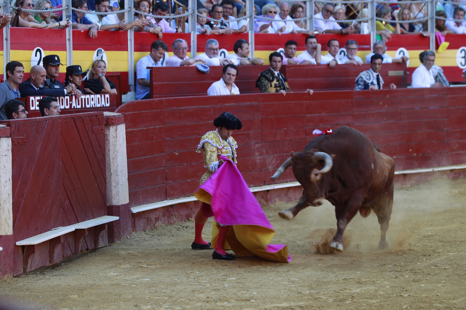 Triunfo del diestro Emilio de Justo en la Corrida de Toros de la Feria de Almería 2023