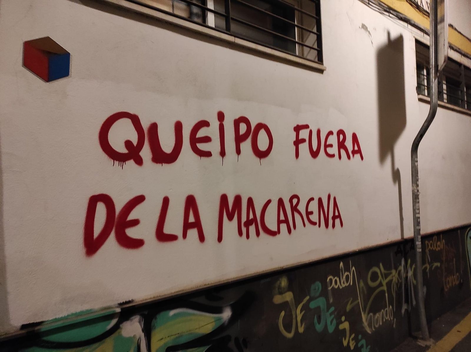 Queipo está en su sitio, el espacio de los seguidores de Vox