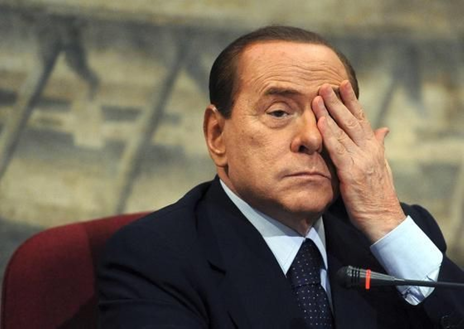 Berlusconi, condenado a 7 años de cárcel e inhabilitado a perpetuidad