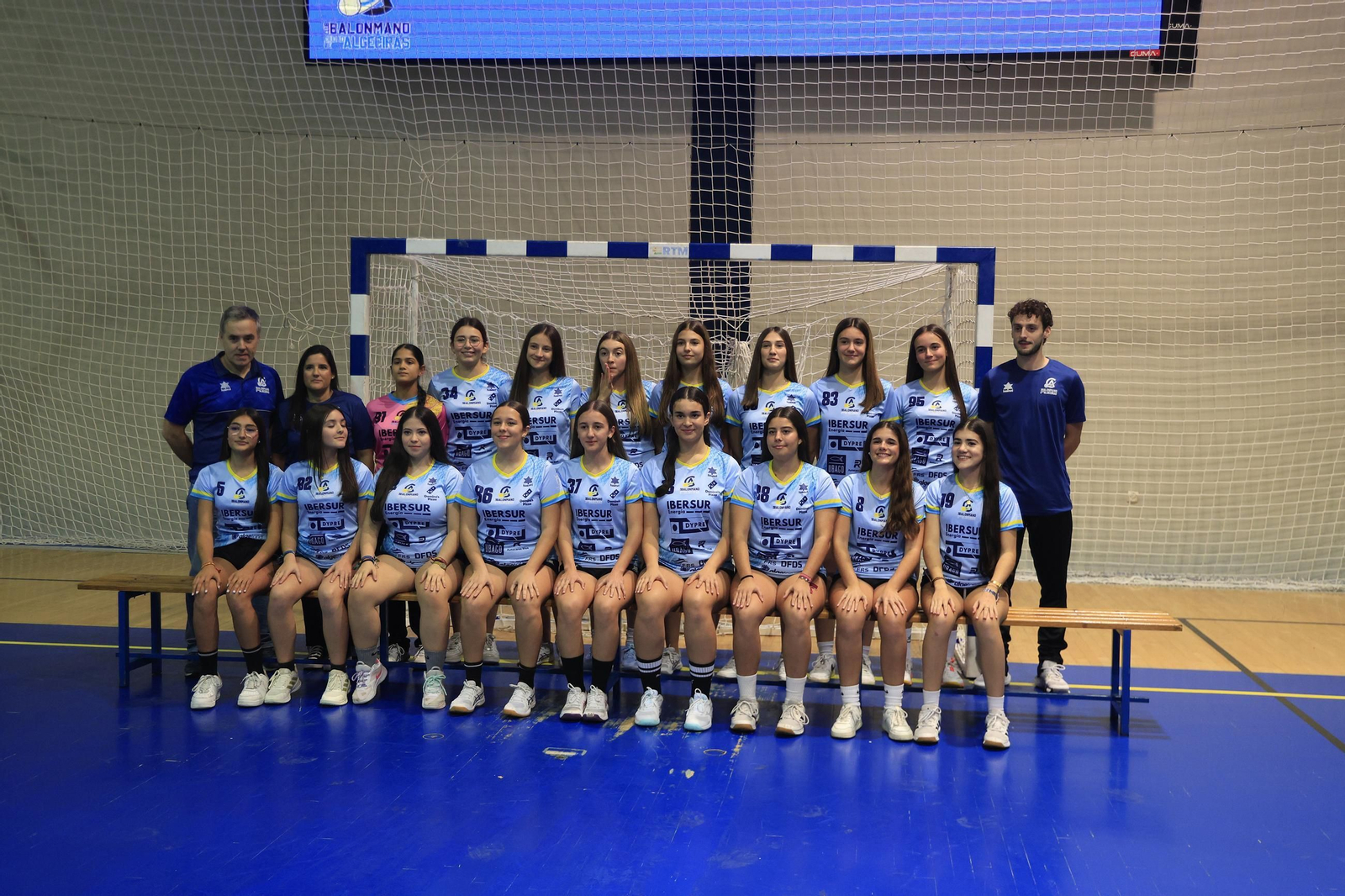 Las fotos de familia del Club Balonmano Ciudad de Algeciras 2025-26