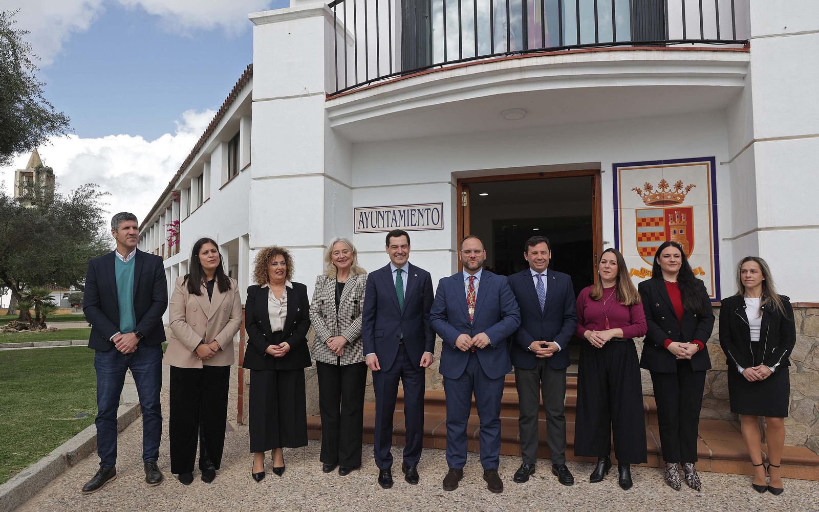 Juanma Moreno inaugura en Castellar la nueva tubería de agua para abastecer la zona norte de San Roque y el Valle del Guadiaro, en imágenes