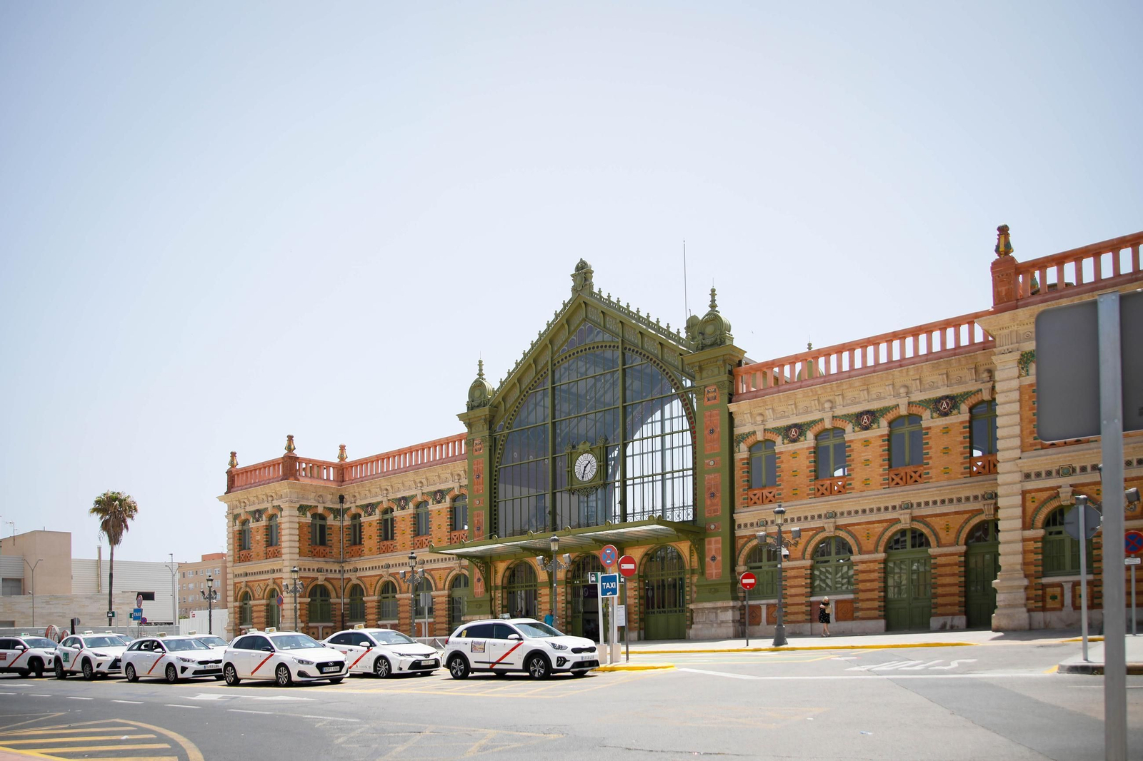 La apertura de la antigua estación de RENFE de Almería, en imágenes