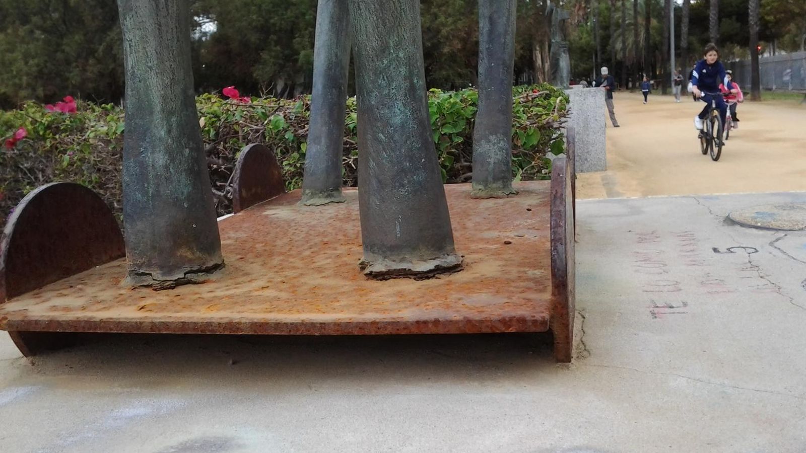 Oxidación en una de las esculturas