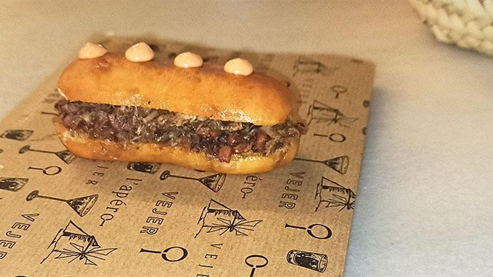 Bocadillo de pringá.