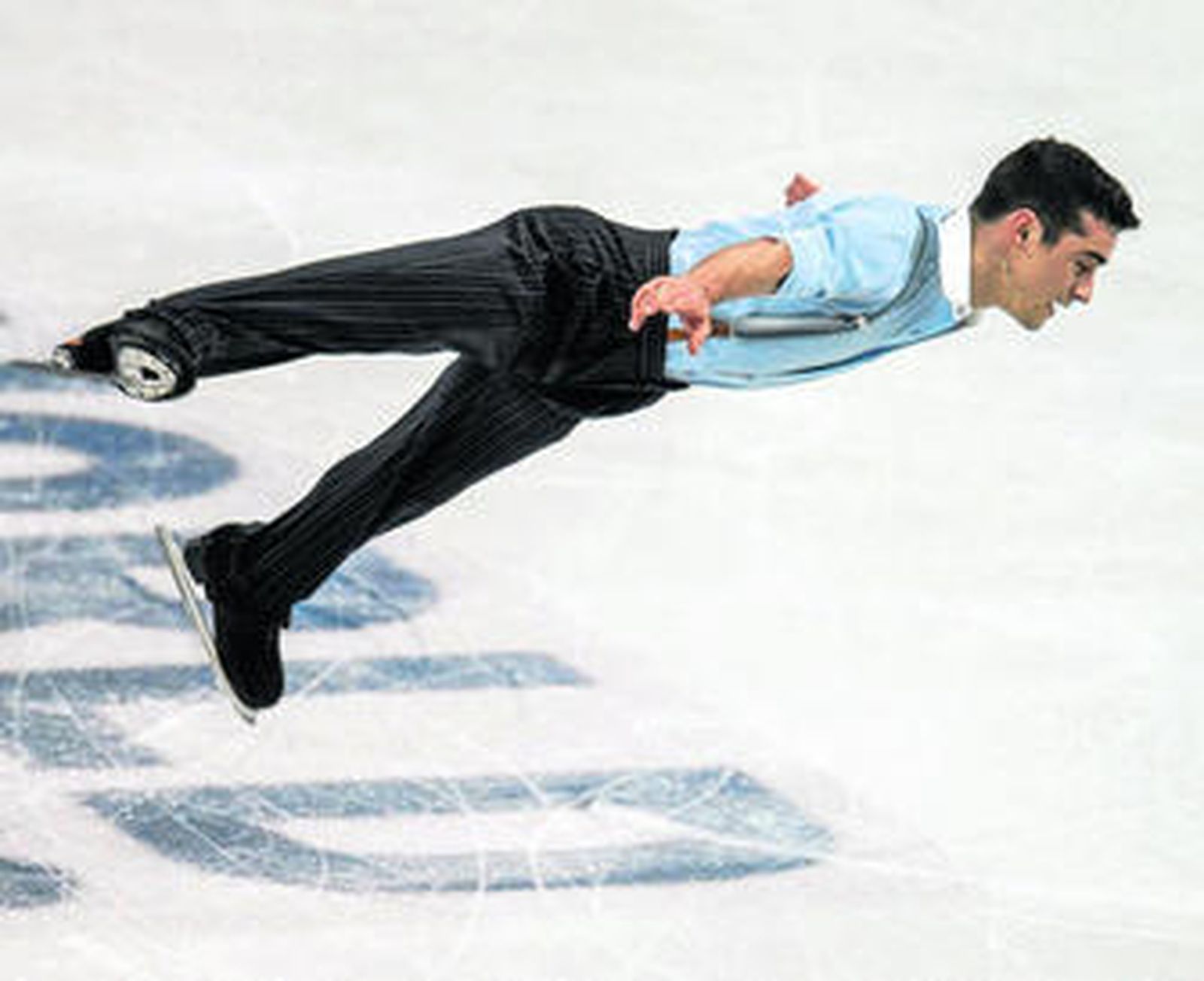 Javier Fernández realiza uno de sus saltos durante el programa libre en la final del Mundial de Boston.