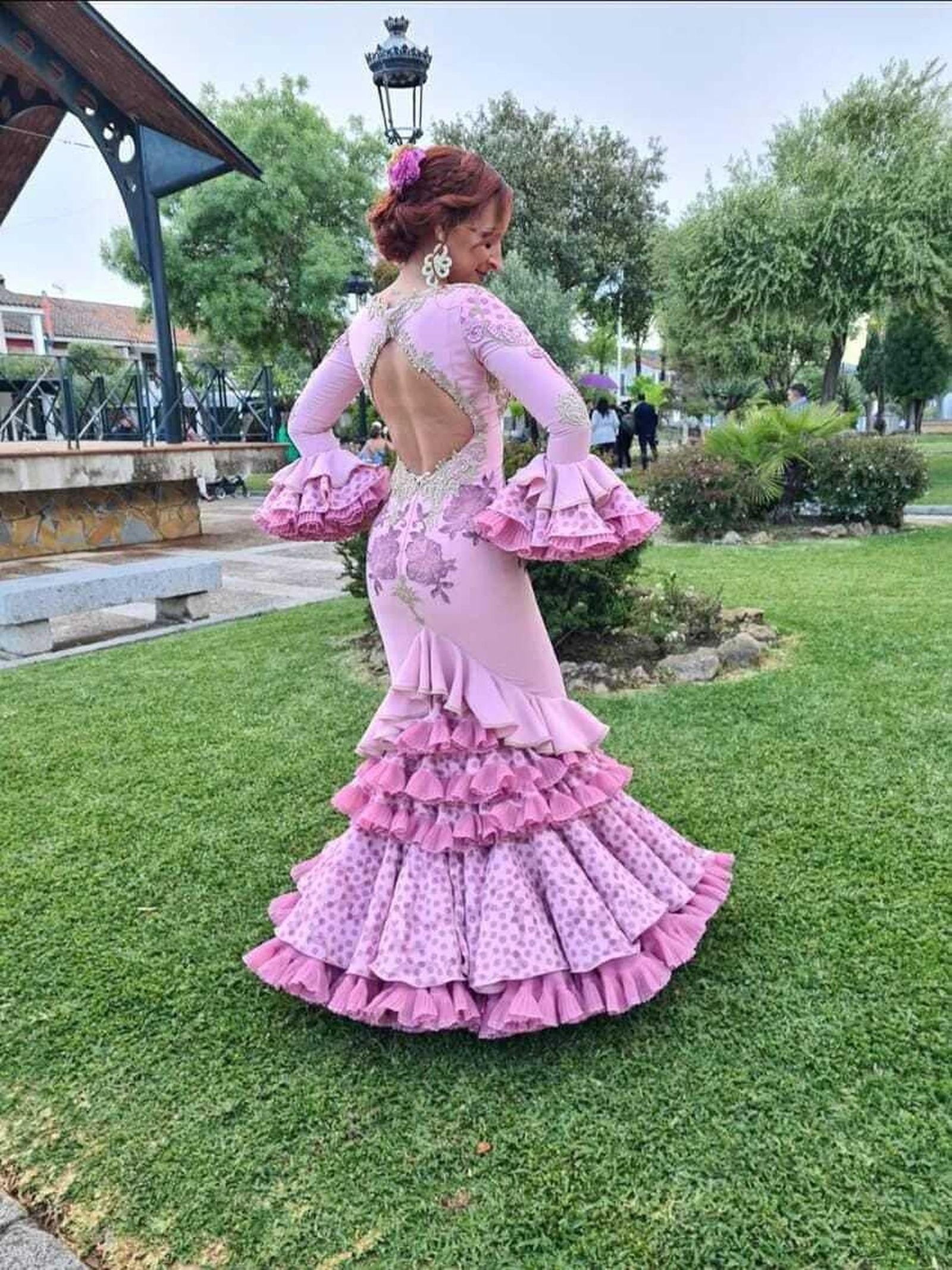 Los diseños de Teressa Ninú Atelier brillan en Sevilla