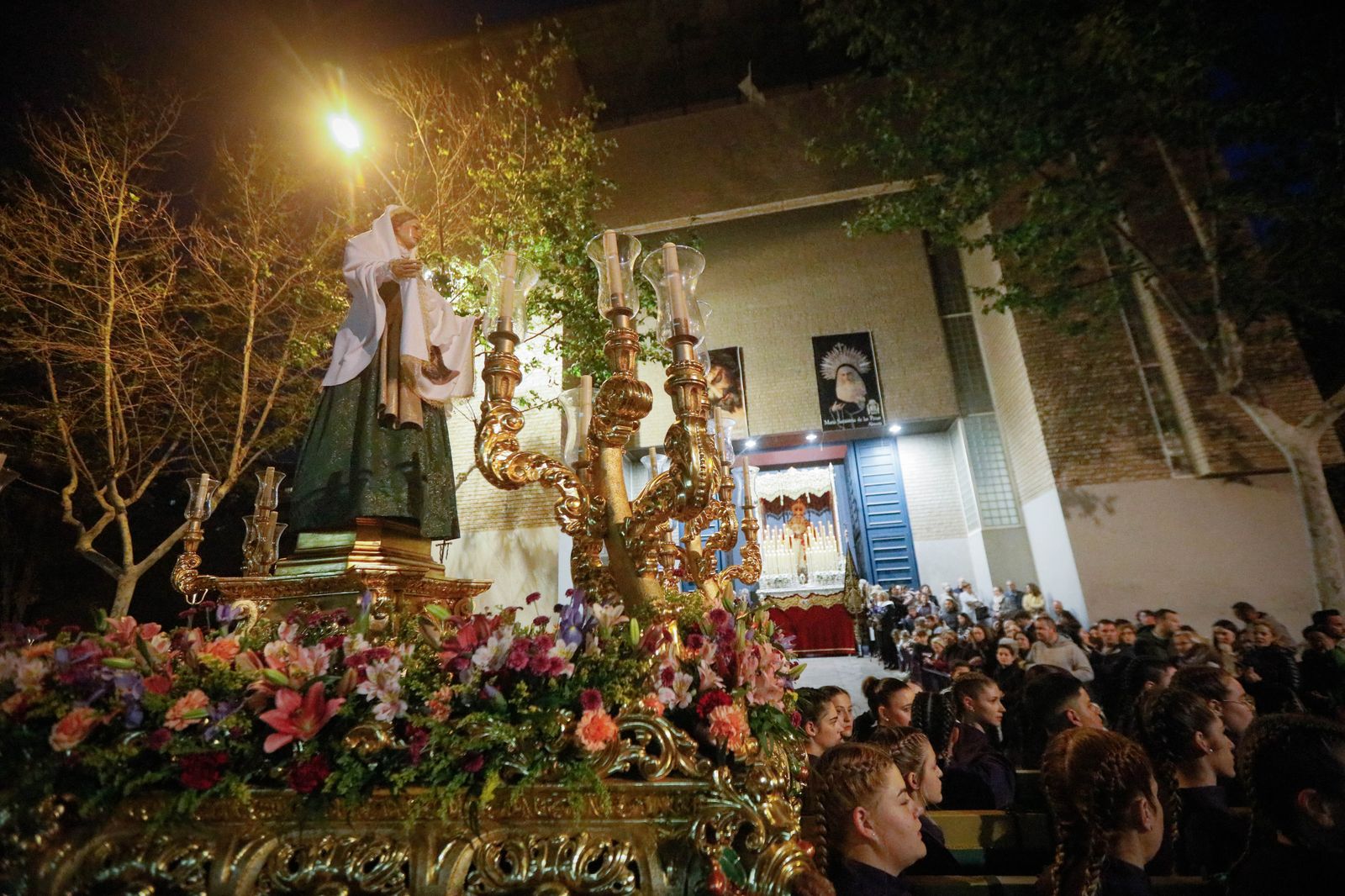 La procesión del Encuentro, en imágenes