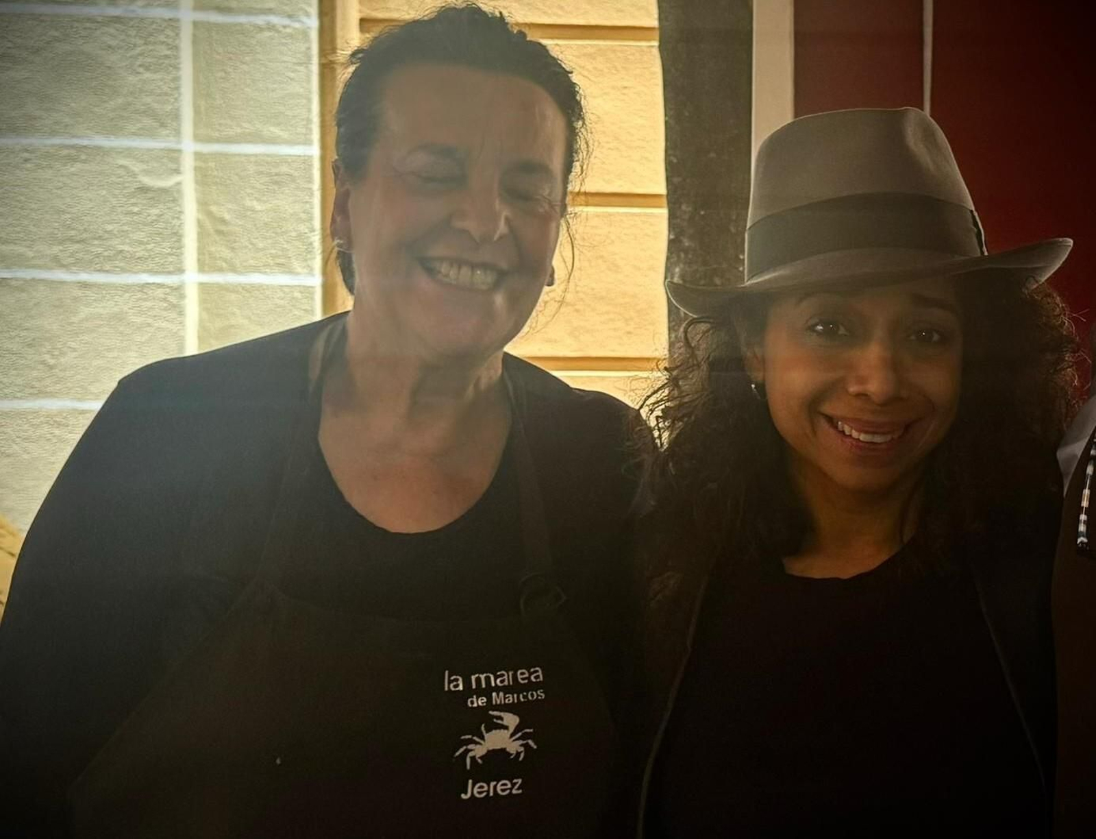 La embajadora de EEUU,  Julissa Reynoso, junto a Teresa García, del restaurante La Marea de Marcos La embajadora de EEUU,  Julissa Reynoso, junto a Teresa García, del restaurante La Marea de Marcos