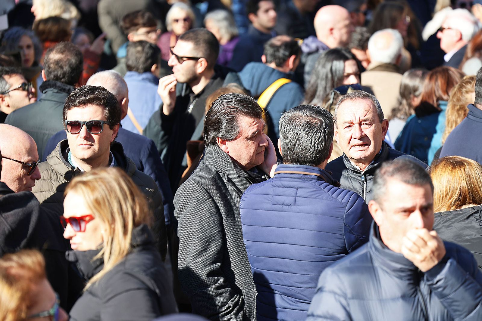 Las fotografías del minuto de silencio por el trágico accidente de tren