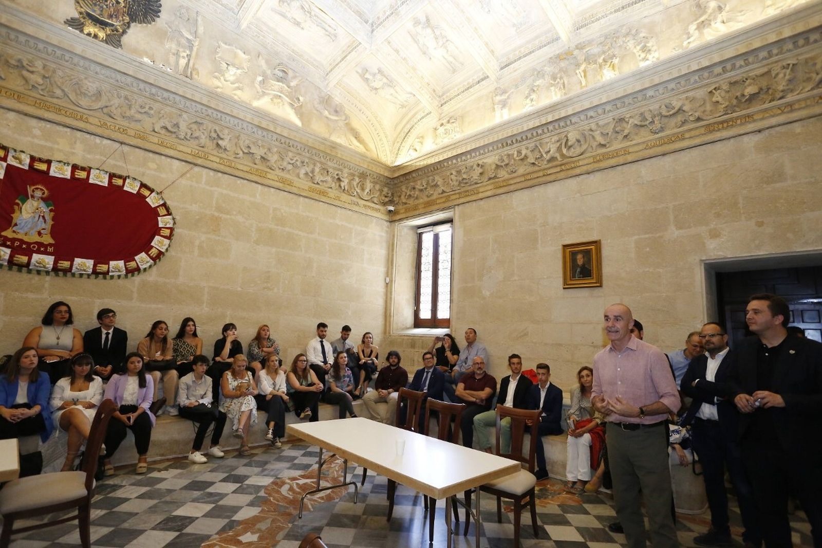 Los participantes en la Liga de Debate.