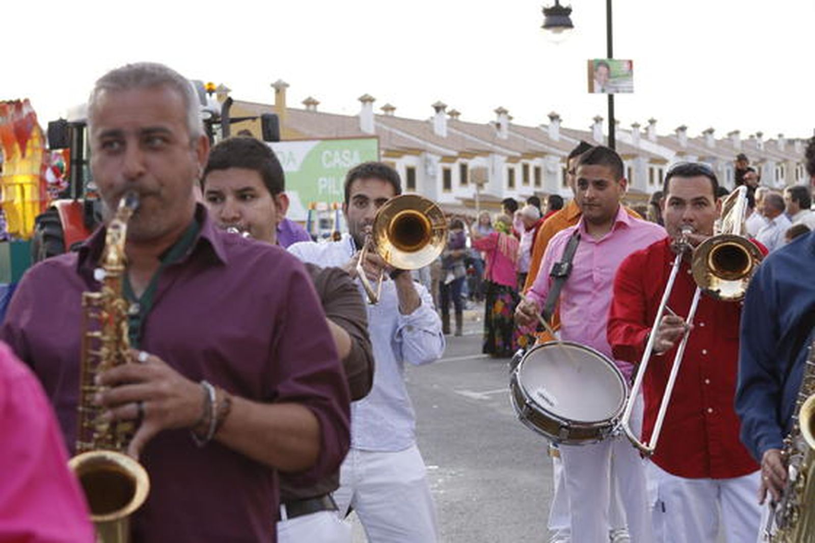 Los integrantes de una de las charangas participantes en la cabalgata del martes.

Foto: Vanessa Perez