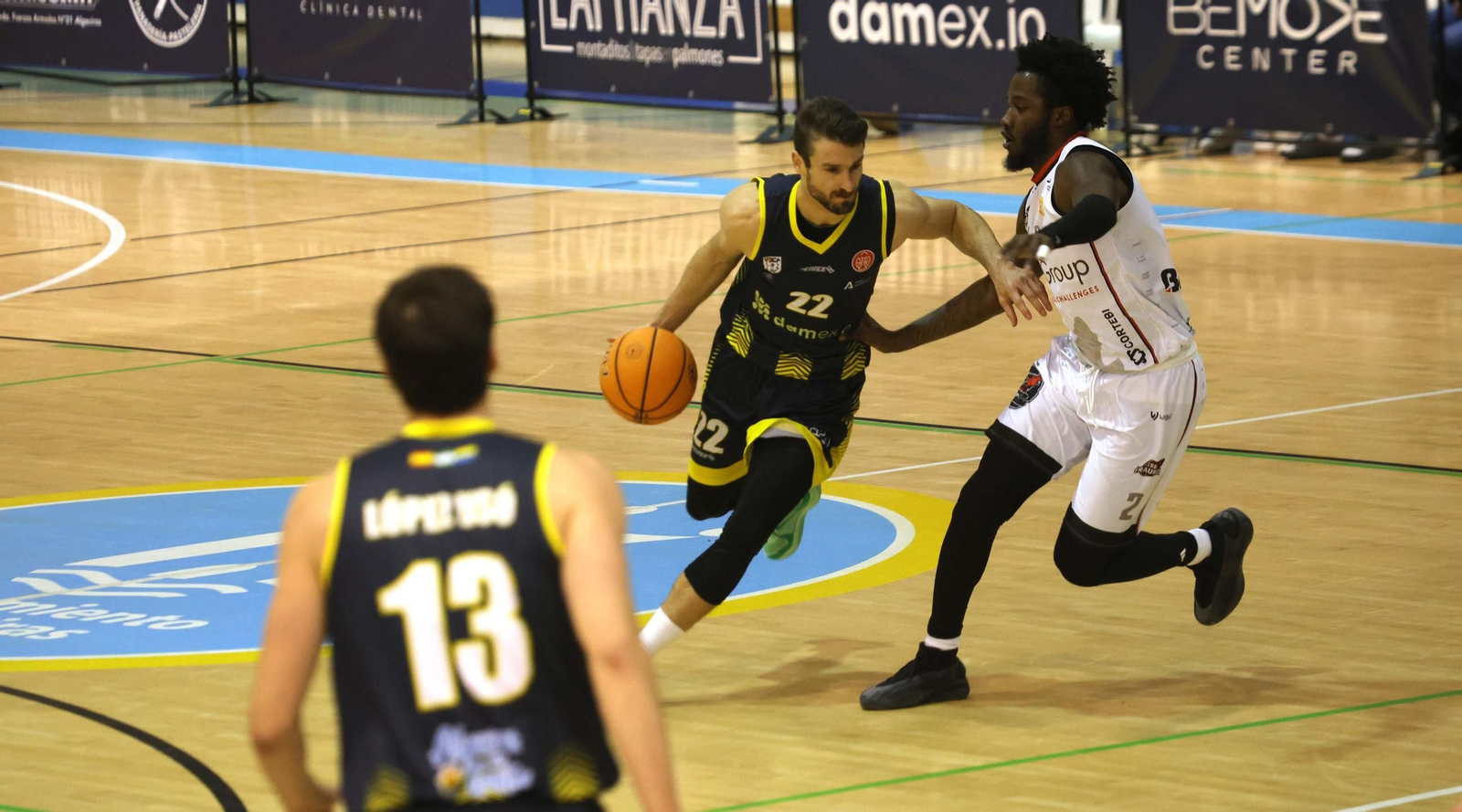 Las fotos del Udea Algeciras - Iraurgi Saski Baloia