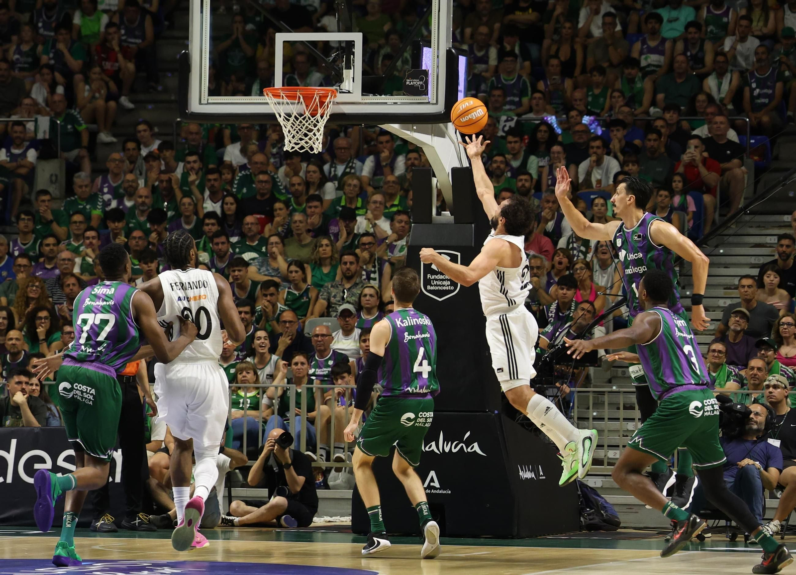 El Unicaja-Real Madrid, en fotos