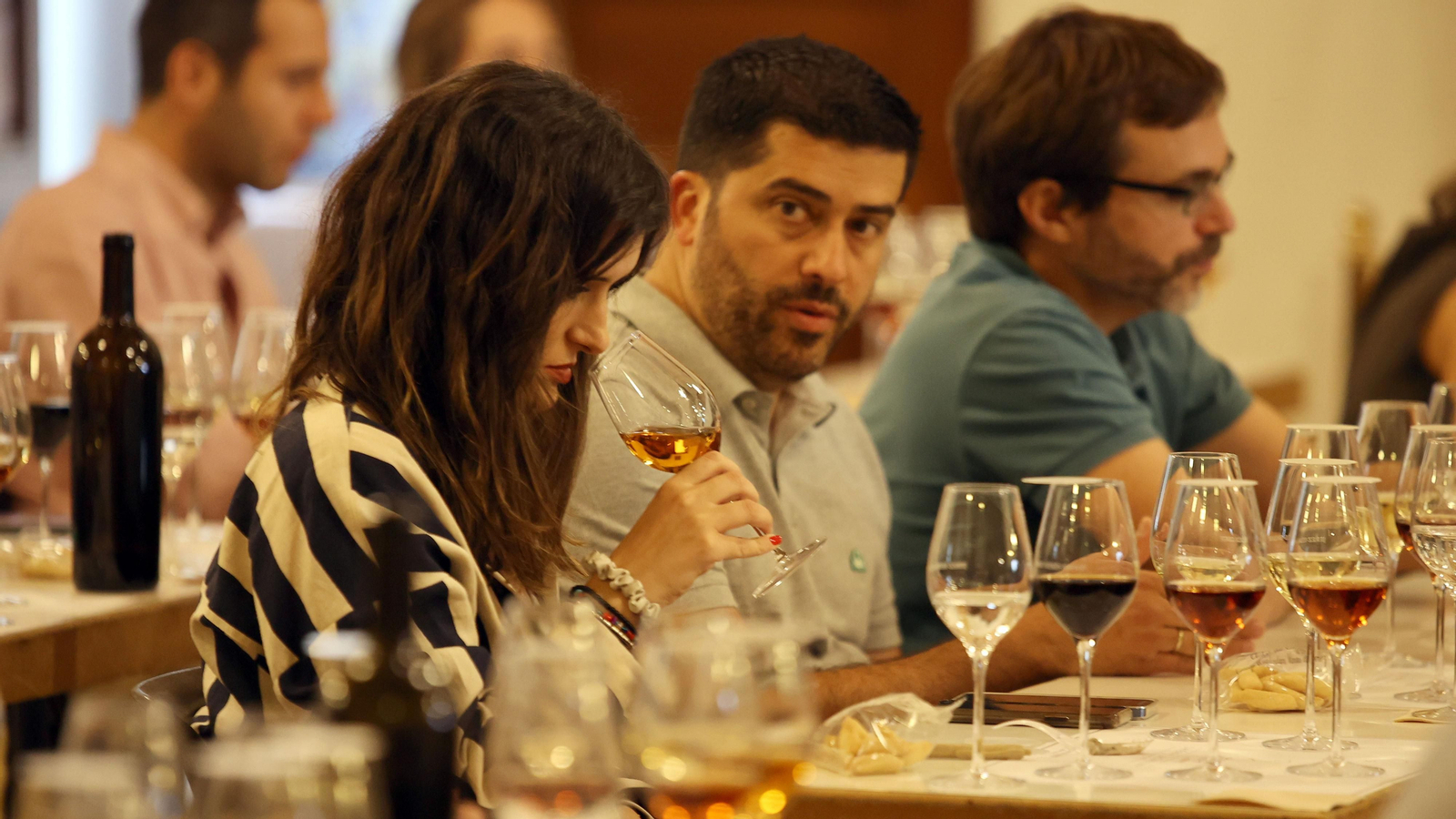 Cata taller de vinos de Jerez en el Consejo Regulador Cata taller de vinos de Jerez en el Consejo Regulador