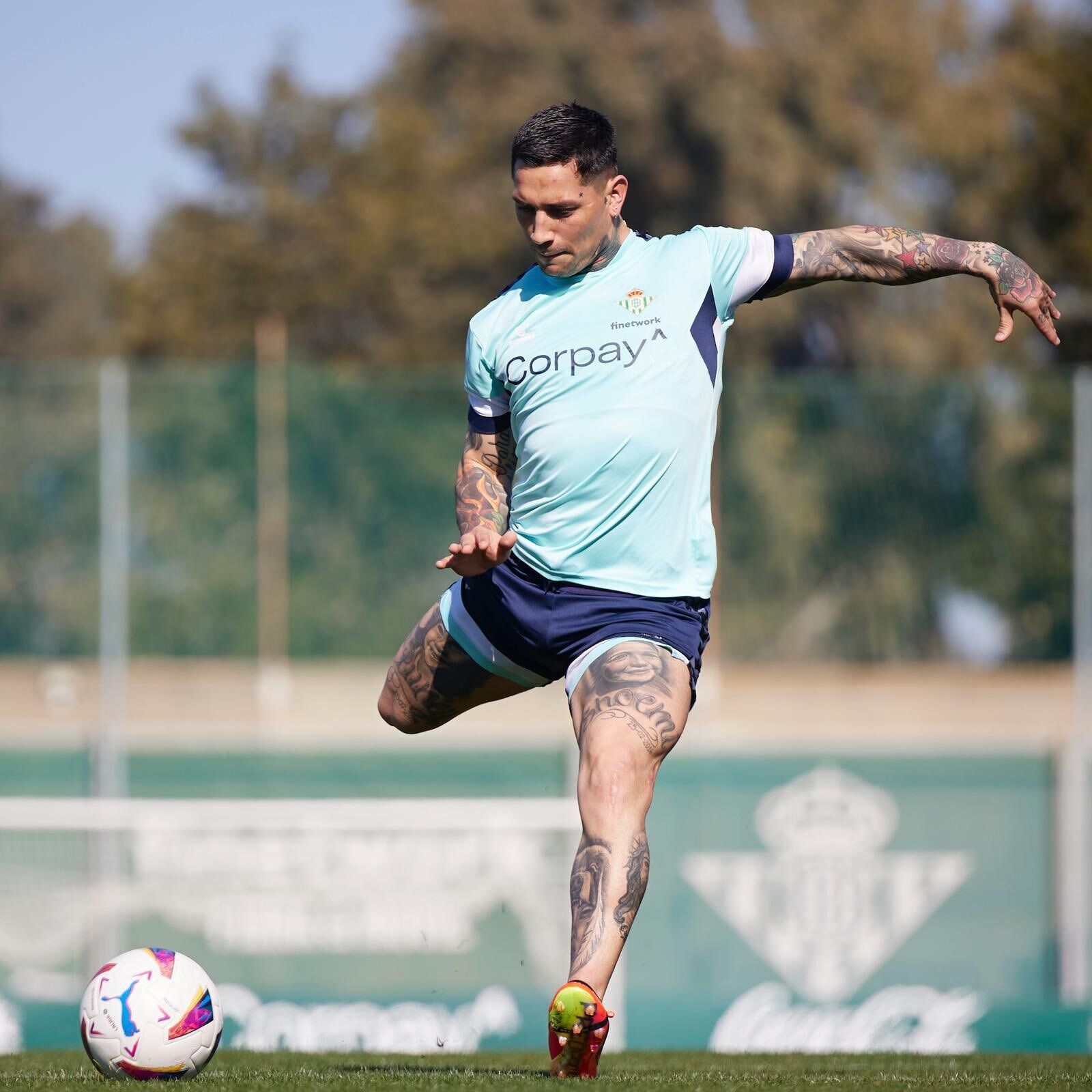 Chimy Ávila se entrena con el Betis.