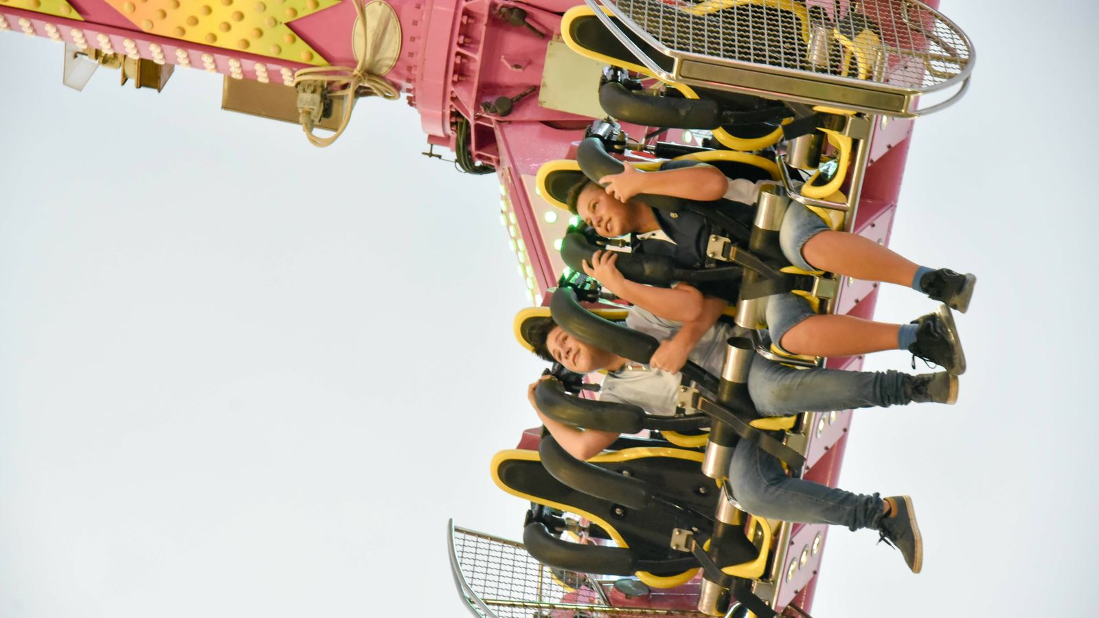 Jueves de Feria de la Línea en imagenes