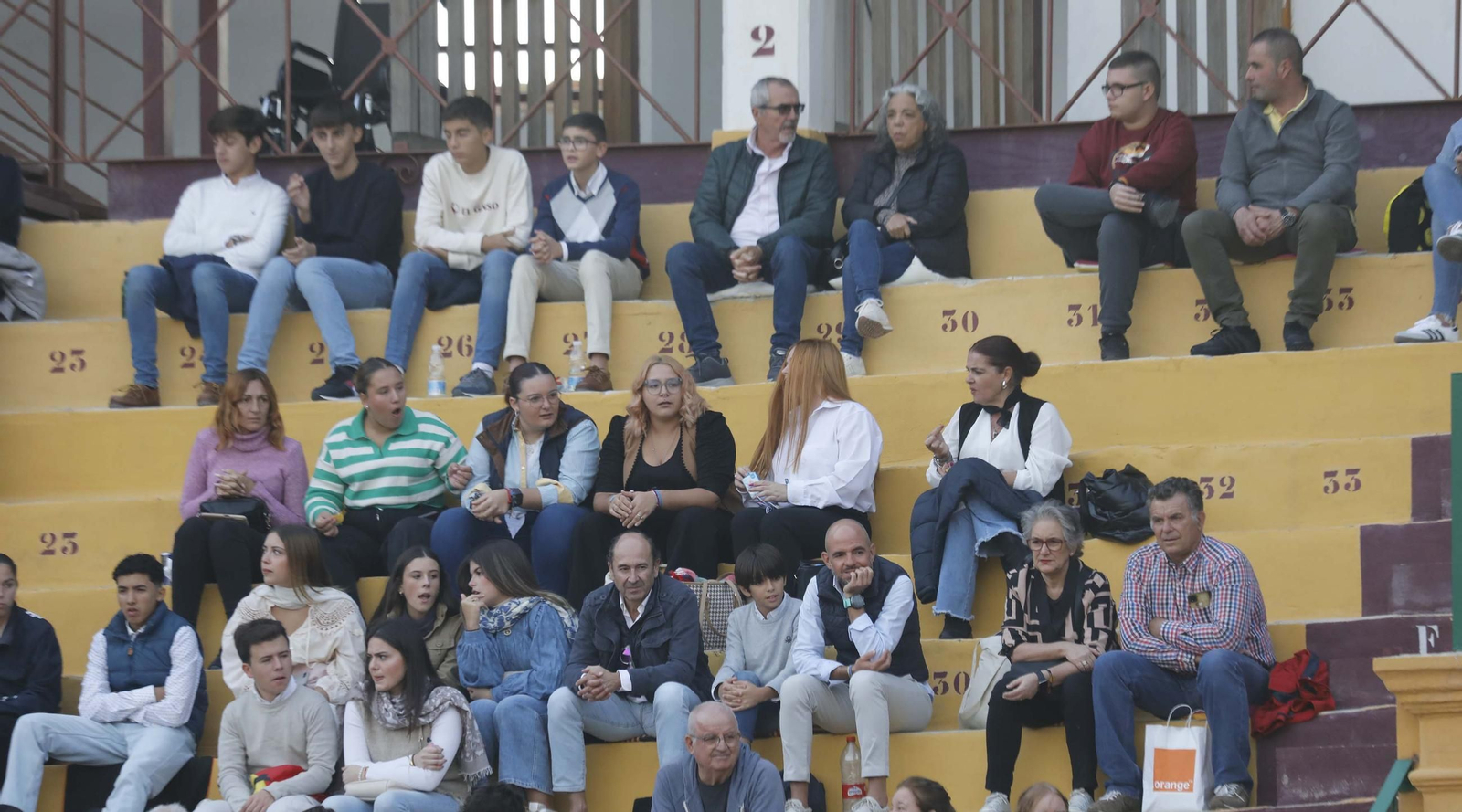 Las fotos de la novillada final de las escuelas taurinas de Cádiz, en La Línea