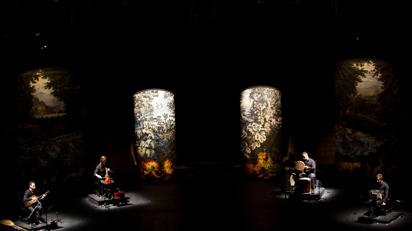 Los cuatro instrumentistas ofrecieron un extraordinario recital.