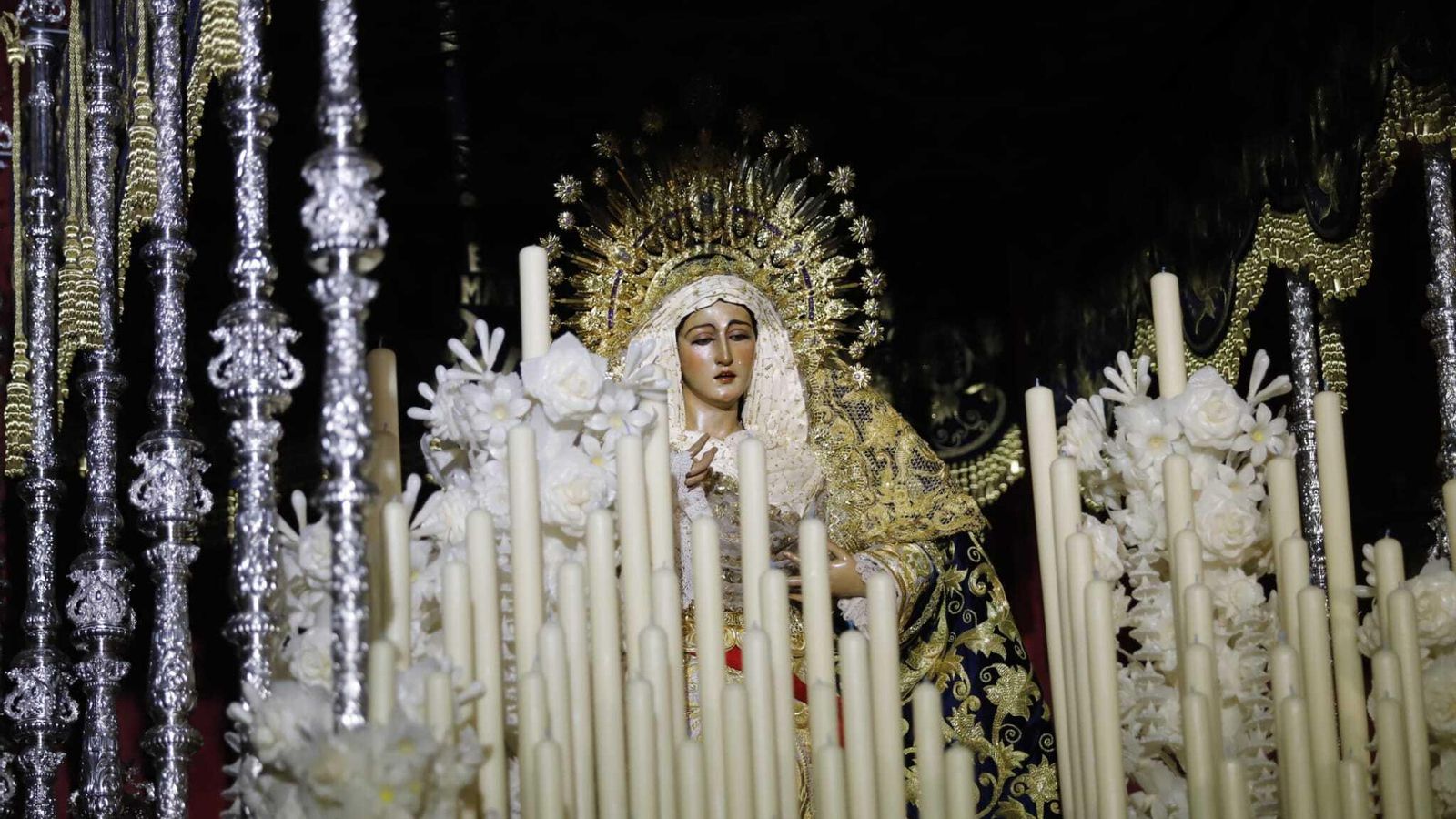 La Virgen de la Amargura en su paso.