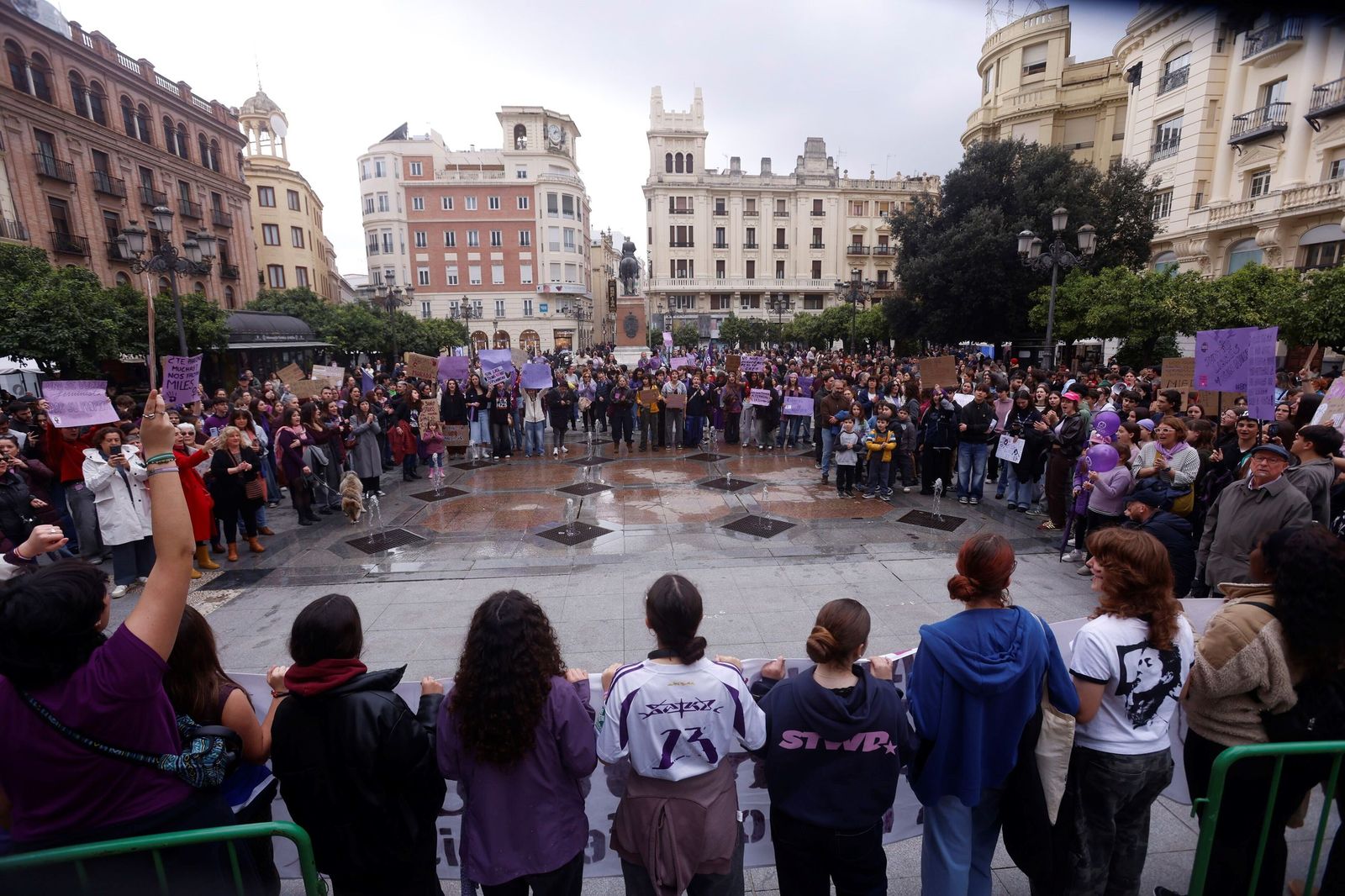 Las mejores imágenes de la manifestación del 8M en Córdoba