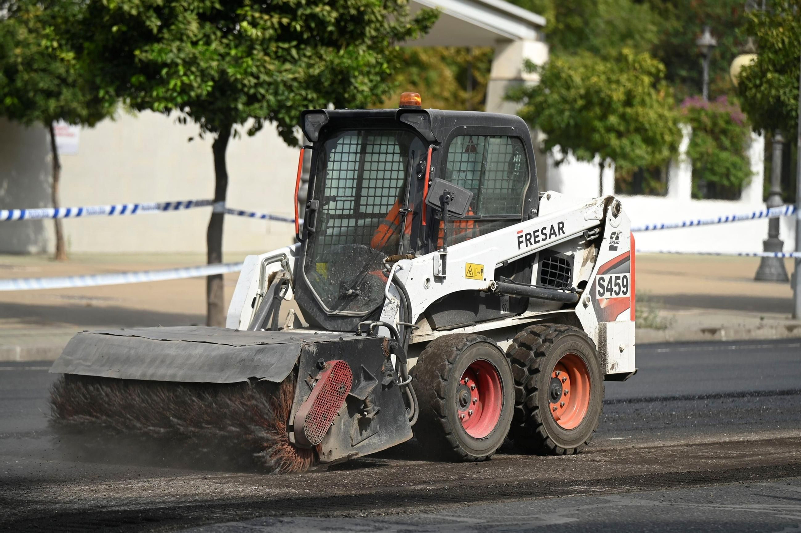 La avenida de la Victoria, en obras por el Plan Asfalto