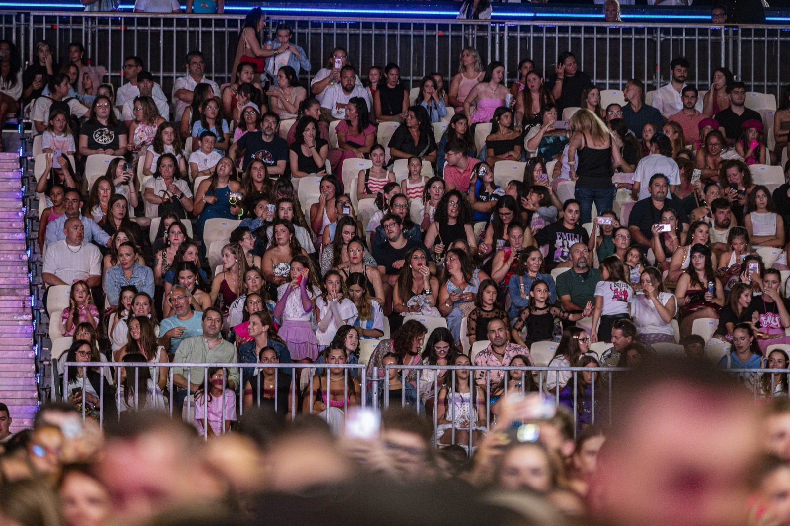 Búscate en el concierto de Emilia en el Concert Music Festival