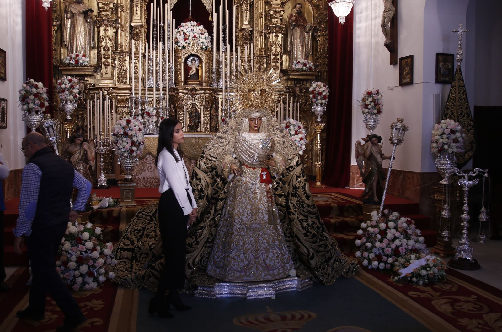 Besamanos de Esperanza de Triana y Macarena