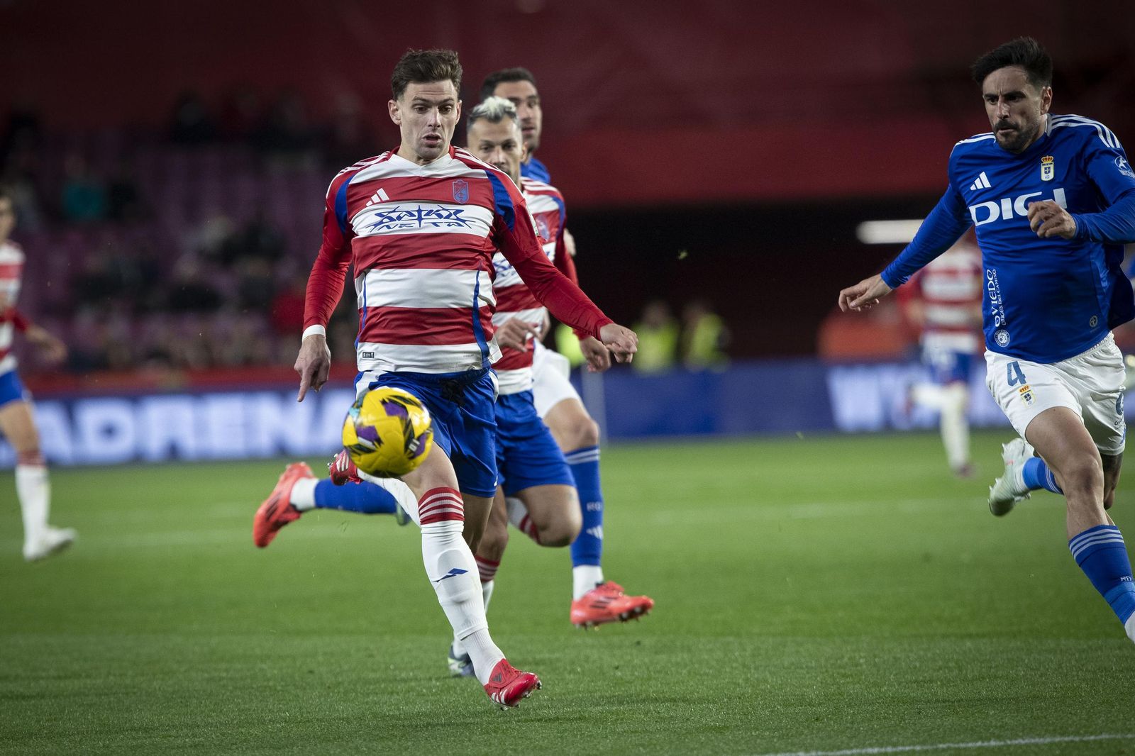 Las mejores imágenes de la victoria del Granada ante el Oviedo