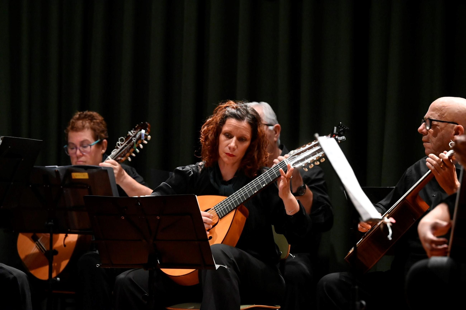 La Orquesta de Plectro Ciudad de los Califas, en imágenes