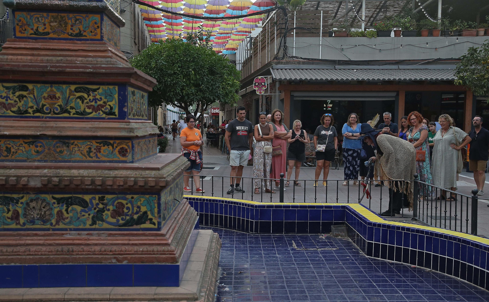 La primera ruta turística teatralizada por el centro de La Línea, en imágenes