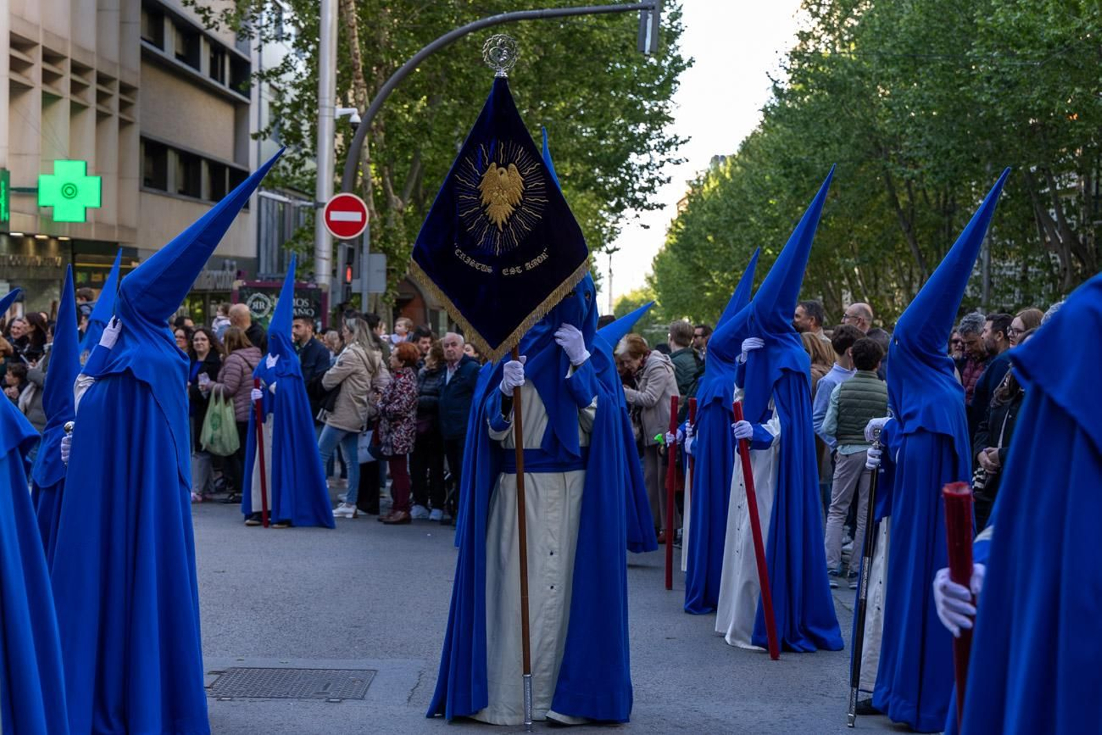 Los jiennenses se entregan a una tarde de Amor, Perdón y Esperanza.