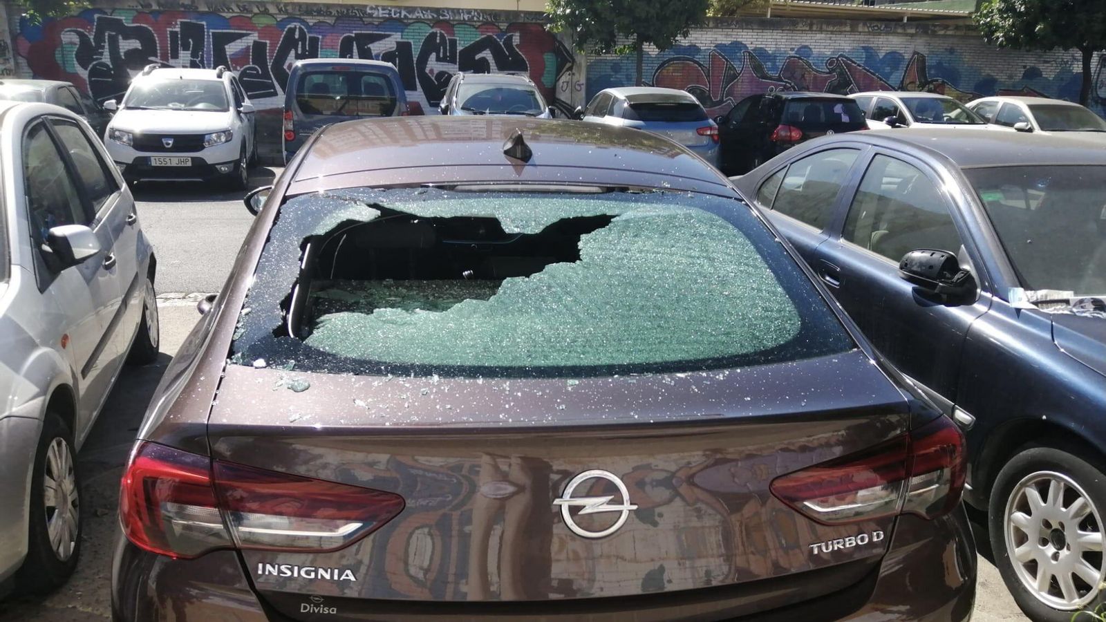 Vehículo destrozado por el aparcacoches.