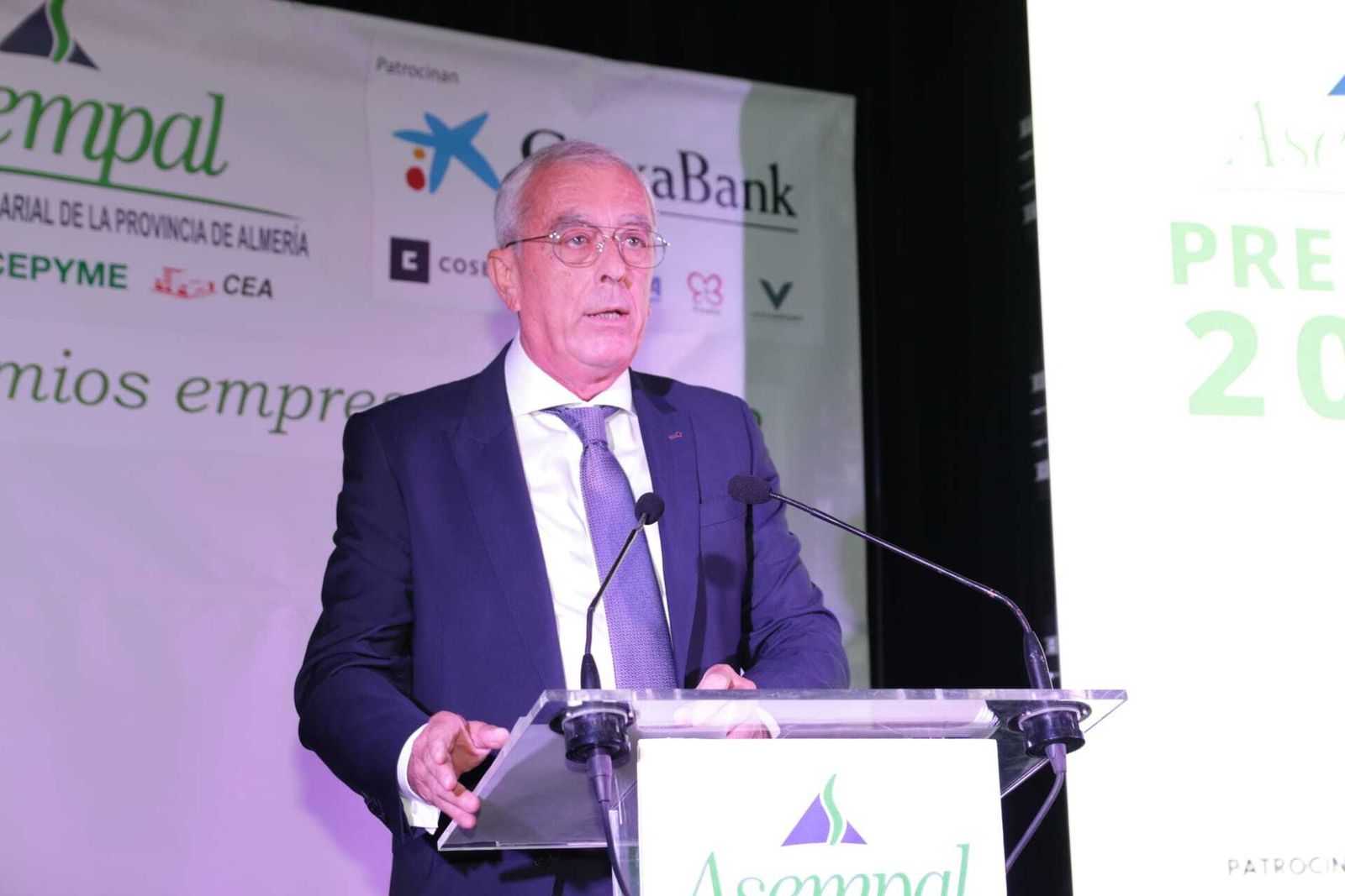 José Cano, presidente de ASEMPAL, al comienzo del acto.