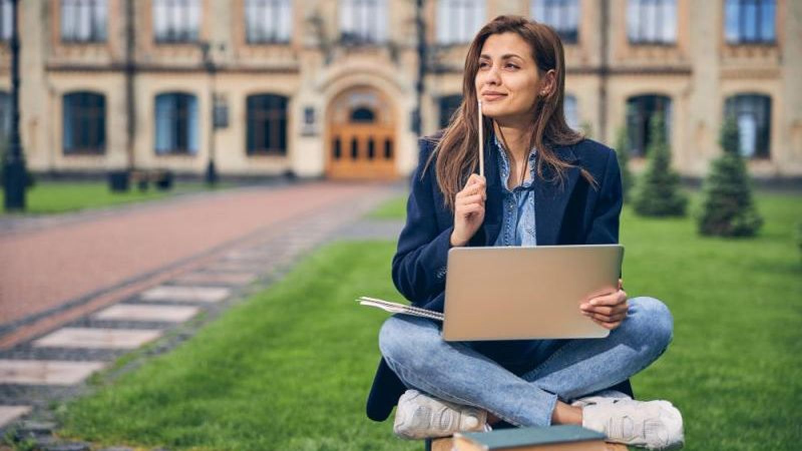 Estudiar en la Universidad Isabel I: oportunidades académicas y un futuro brillante