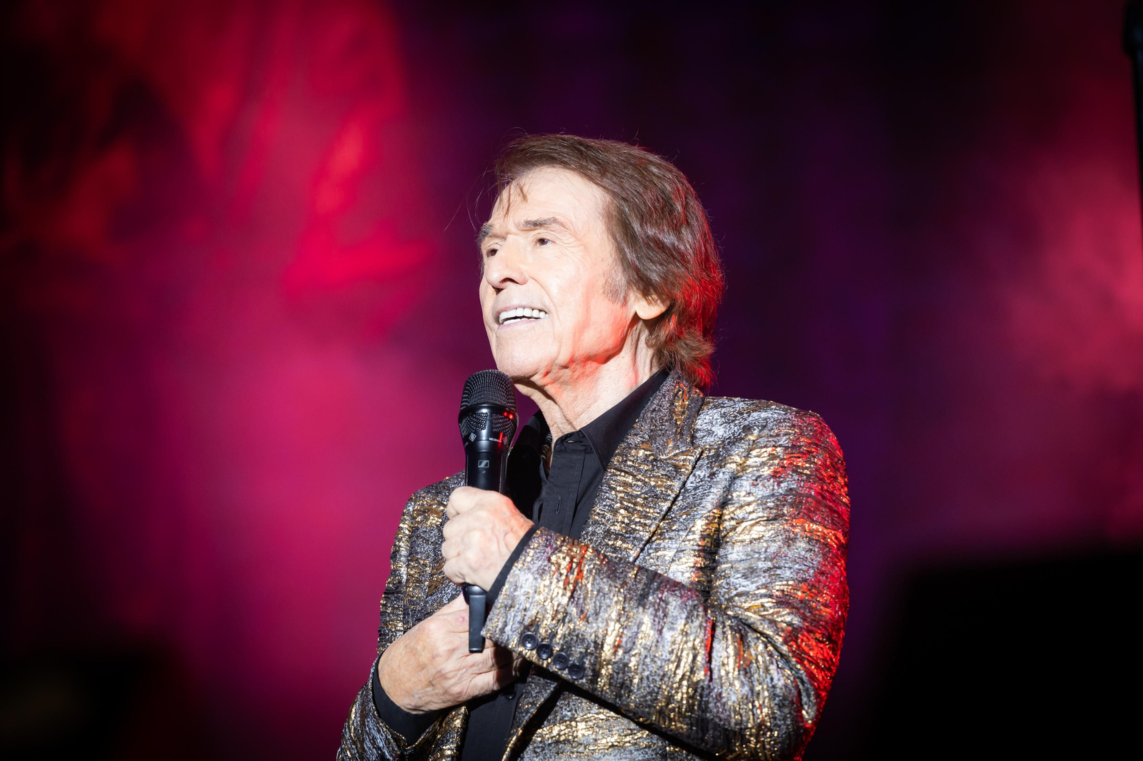 Imágenes de la actuación de Raphael en el Concert Music