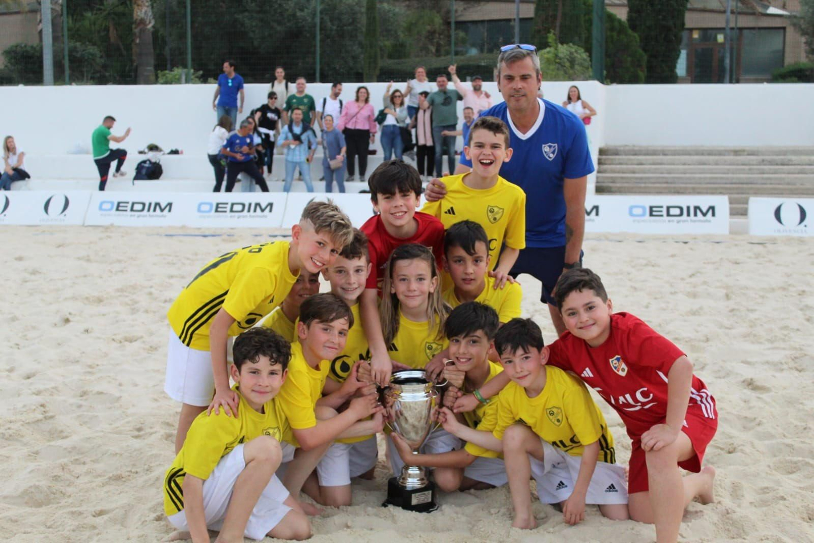 En imágenes: el Linares Deportivo triunfa en las Copas Provinciales de fútbol playa infantil, alevín y benjamín
