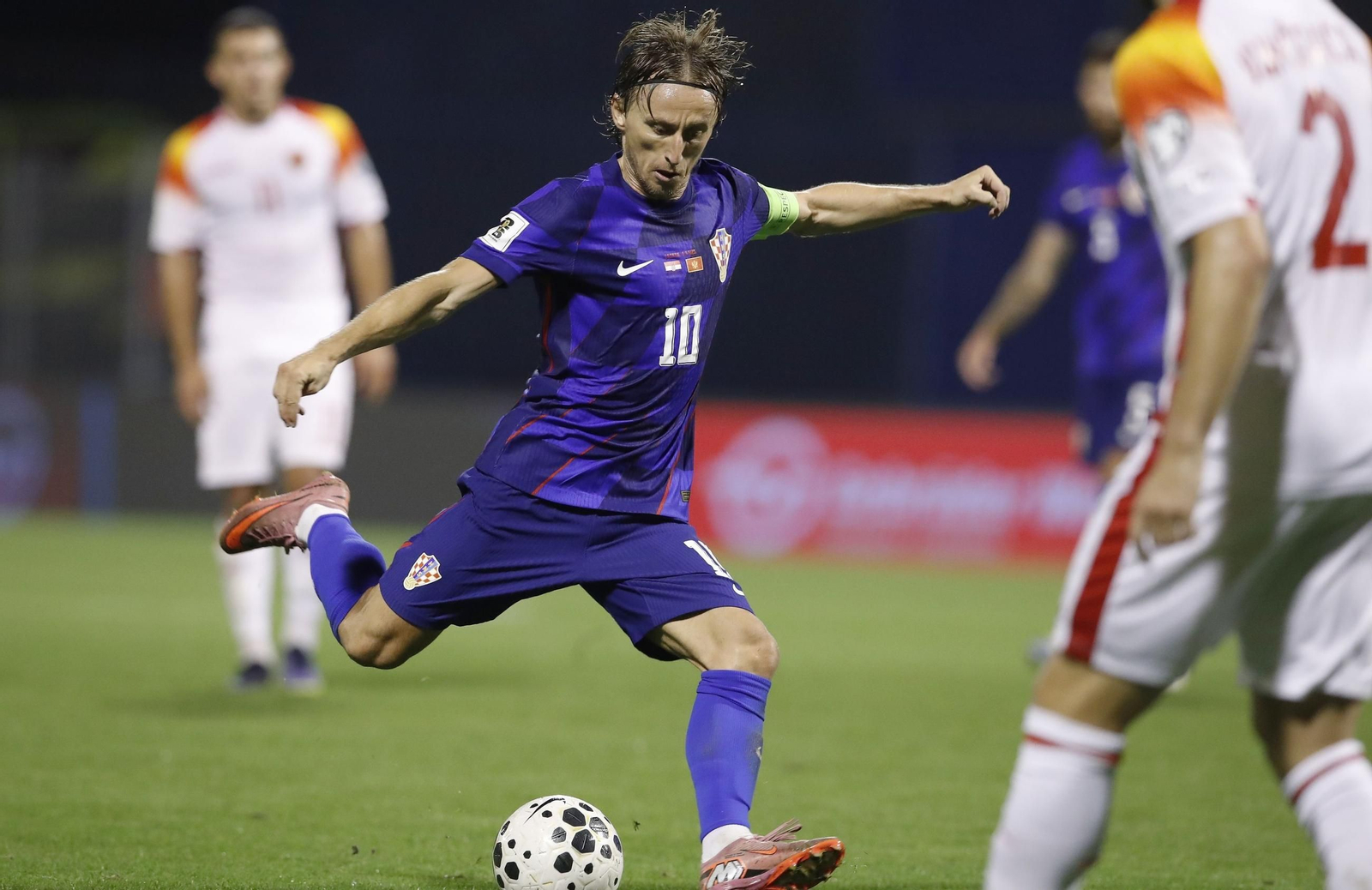 Luka Modric en el Croatia-Montenegro