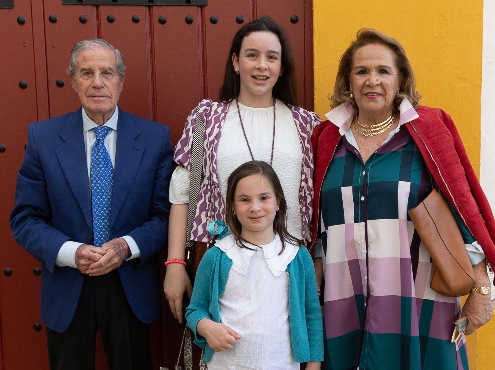Jesús Yoldi, Lourdes Moya, Ángela Moya y Concha Yoldi.
