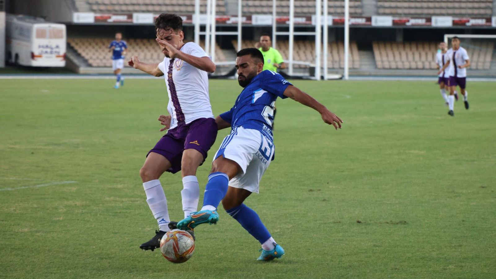 Imágenes del VII Trofeo Rafa Verdú entre el Xerez CD y el Real Jaén en Chapín