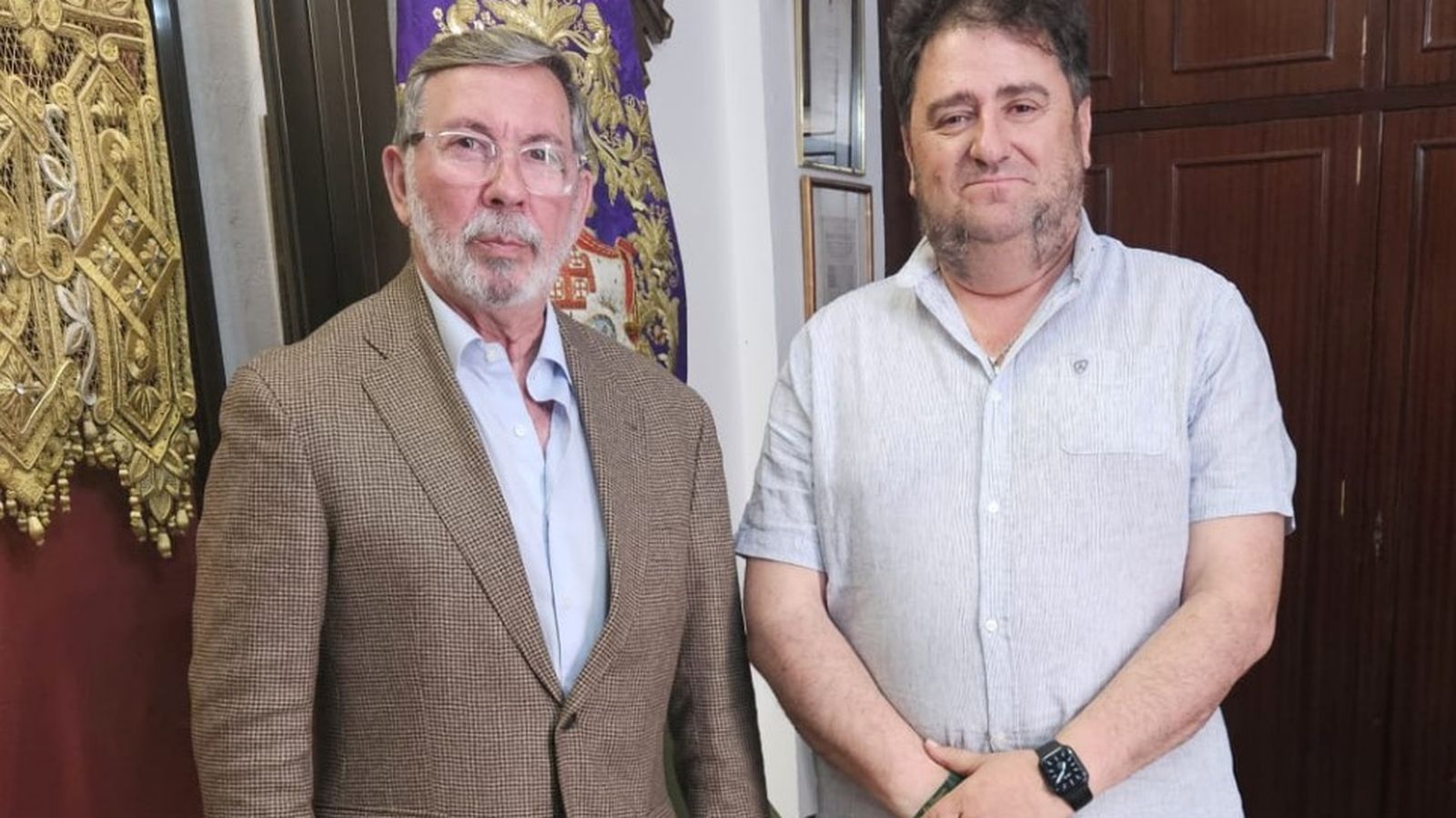 Jacinto Plaza, hermano mayor del Nazareno, y Juan Pareja, hermano mayor de la cofradía de Pedrera.