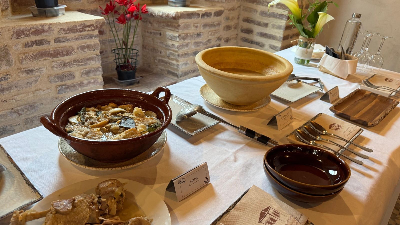 La famosa sopa de peso es un ejemplo de la rica gastronomía de Aroche.