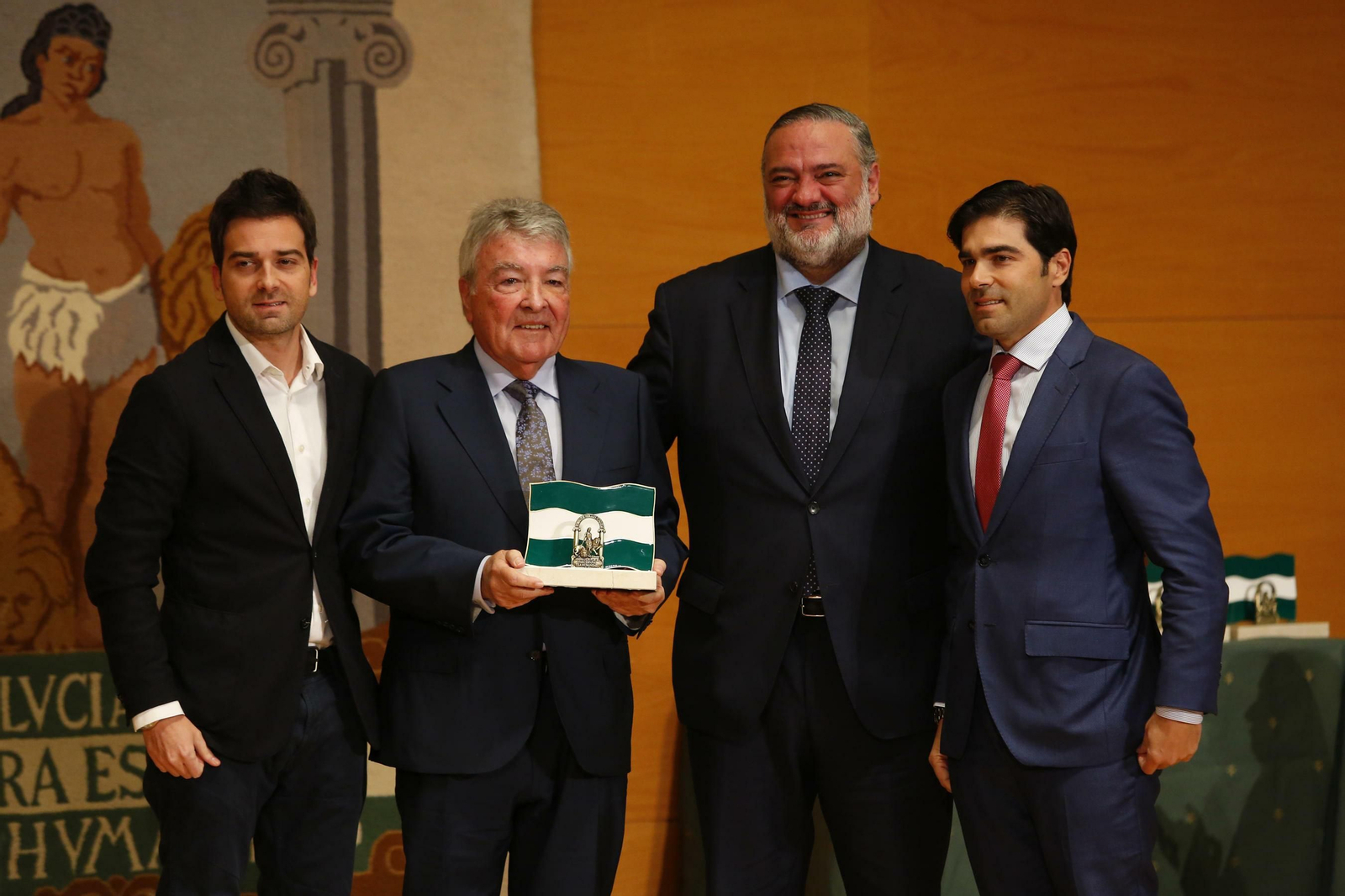 Galería de fotos de los premiados con las Banderas de Andalucía en Granada