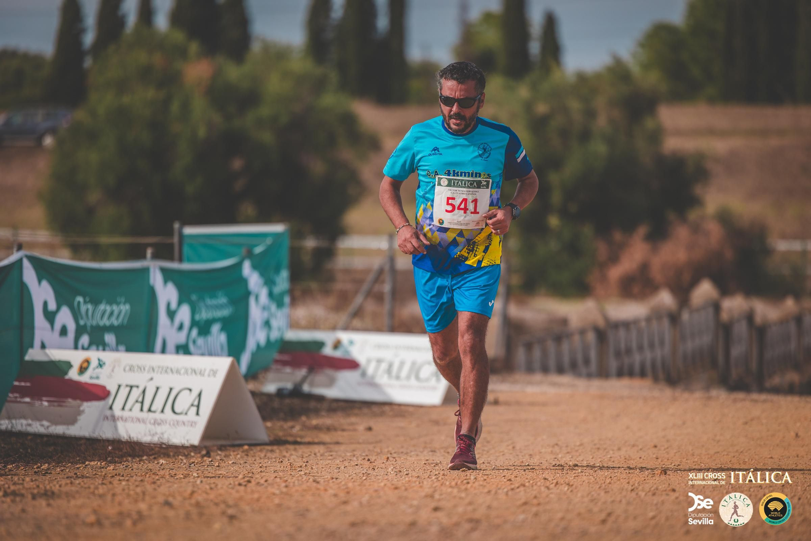 Búscate en las fotos del Cross de Itálica 2025 | 2