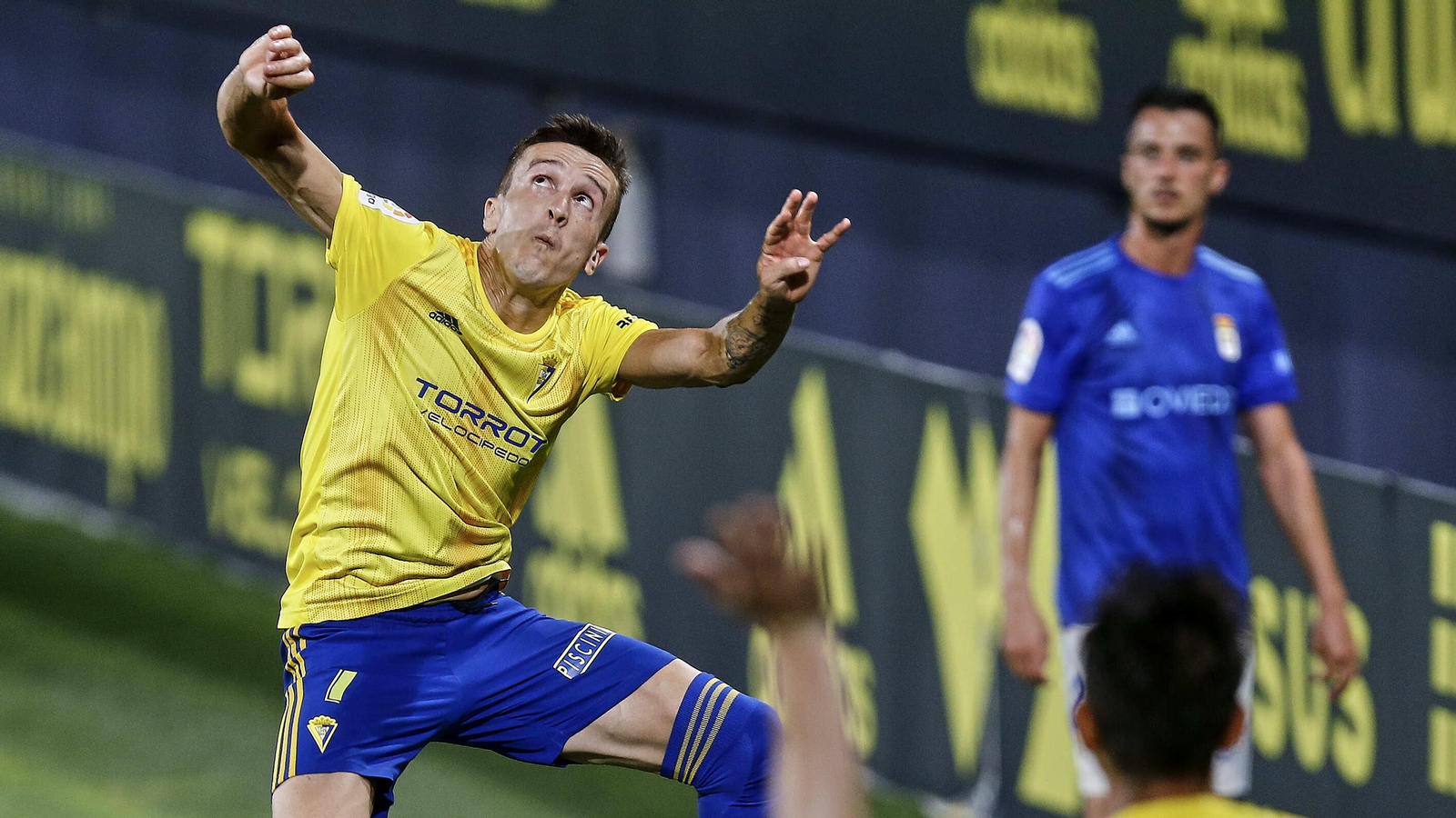 Las imágenes del Cádiz-Oviedo