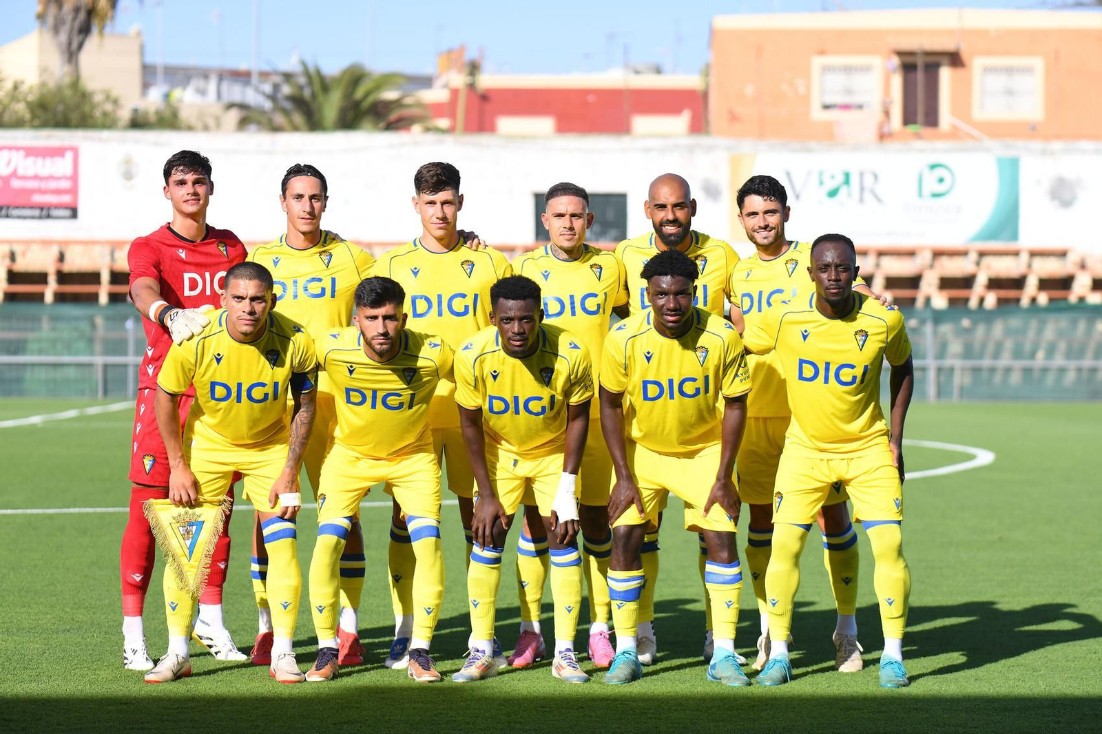 Once inicial del Cádiz en el partido contra el Ceuta.