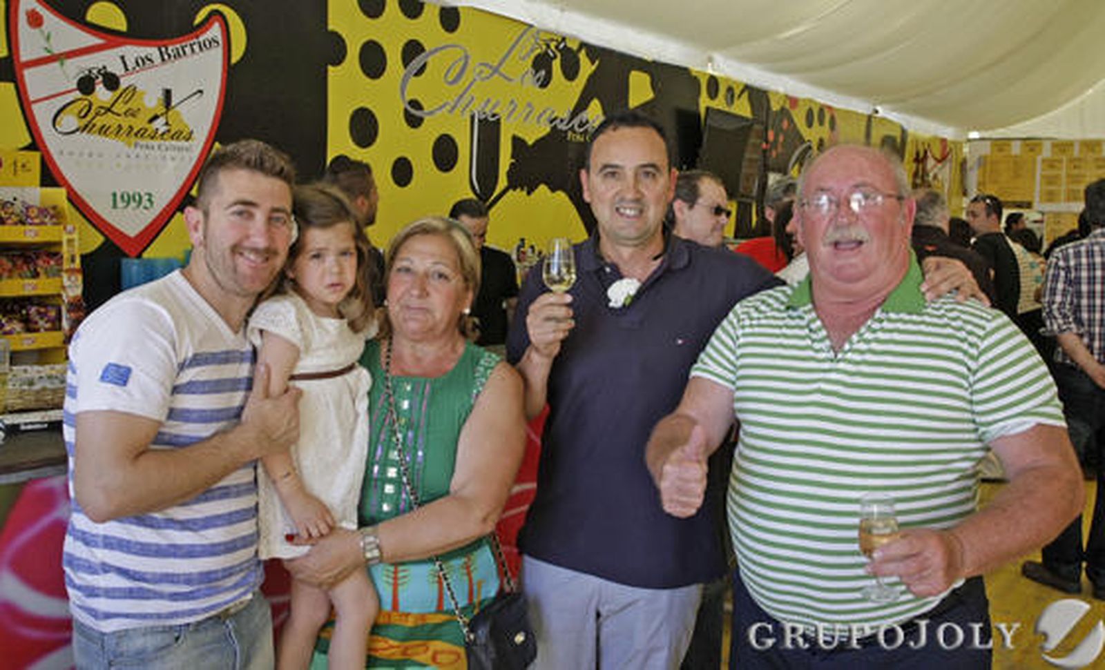 Nada como un buen plato de jamón y una copita manzanilla para refrescar la jornada de feria.

Foto: Erasmo Fenoy